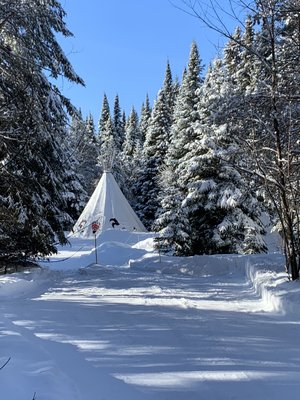 Tipi Adventures - Simply Fit and Fun by null