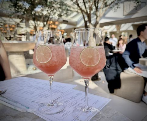 RH Palo Alto | The Gallery at Stanford by null