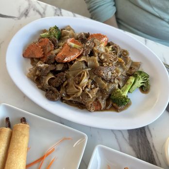Liang's Thai Food - Pad See Ew - Thai Near Me - Broomfield, Colorado Liang's Thai Food - Pad See Ew - Thai Near Me - Broomfield, Colorado