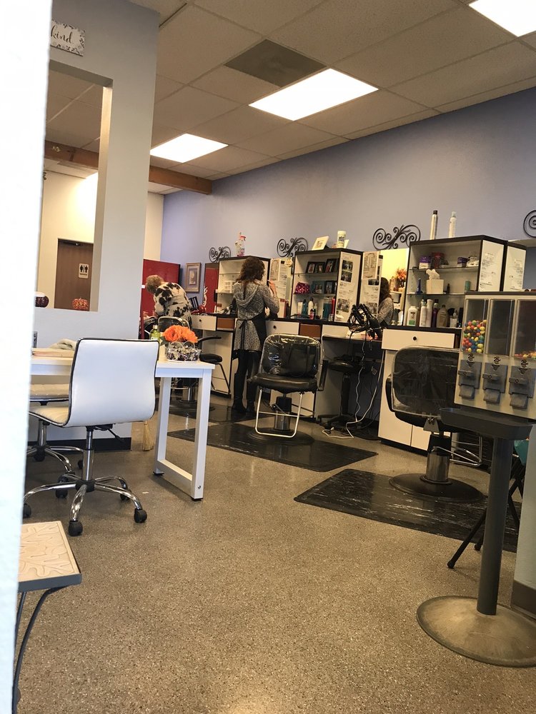 LJ’S HAIR AND NAILS Updated September 2024 1306 13th Ave S, Great