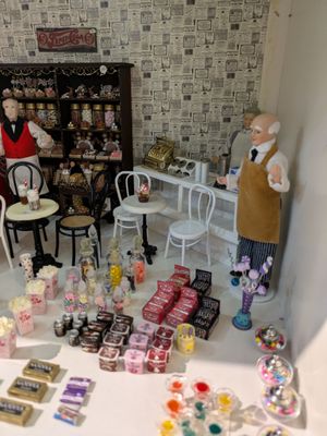 Tiny Doll House by null