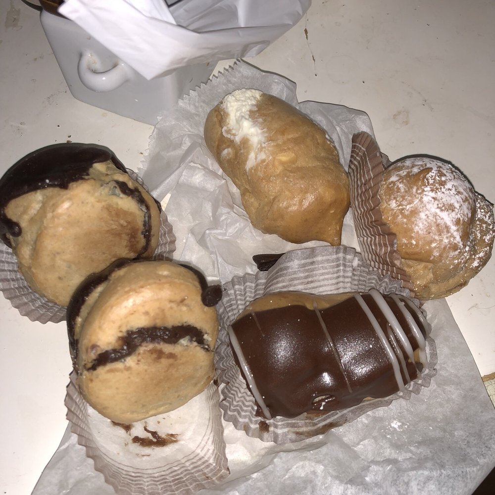 Lulu's Bakery - Creme puff and eclairs - Bakeries Near Me - Fresh Meadows, New York
