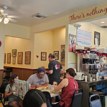 Ocean Diner - Diners Near Me - Hermosa Beach, California