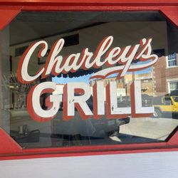 Charley's Grill - Yum!