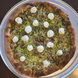 Pig Poppa Pizza