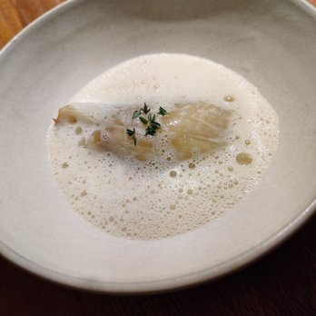 Oteque - Onion wrapped around sea urchin. - Modern European Near Me - Rio de Janeiro, RJ