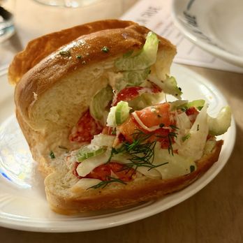 Bar La Rue - Lobster Roll "bite", Happy Hour Menu - Bars Near Me - Chicago, Illinois