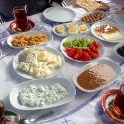 İrvan Kahvaltı Sofrası