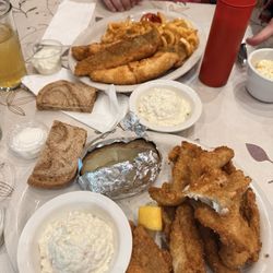 Club 32 - Double perch and double walleye