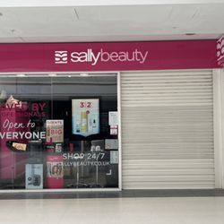 Oak Mall Shopping Centre - Who knew Sally Beauty would be in Scotland Mall??