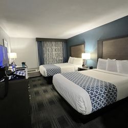 Cielo Hotel Bishop-Mammoth, Ascend Hotel Collection - 2 Queens room 118