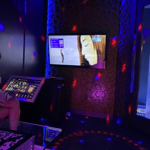 CASH BOX KTV - 241 Photos & 47 Reviews - Karaoke - 612 E Live Oak Ave ...