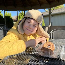 Piggott's Farm Market & Bakery - Yummy cinnamon donuts!