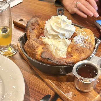 Bella's Cafe - Dutch Baby - Breakfast & Brunch Near Me - New Haven, Connecticut Bella's Cafe - Dutch Baby - Breakfast & Brunch Near Me - New Haven, Connecticut