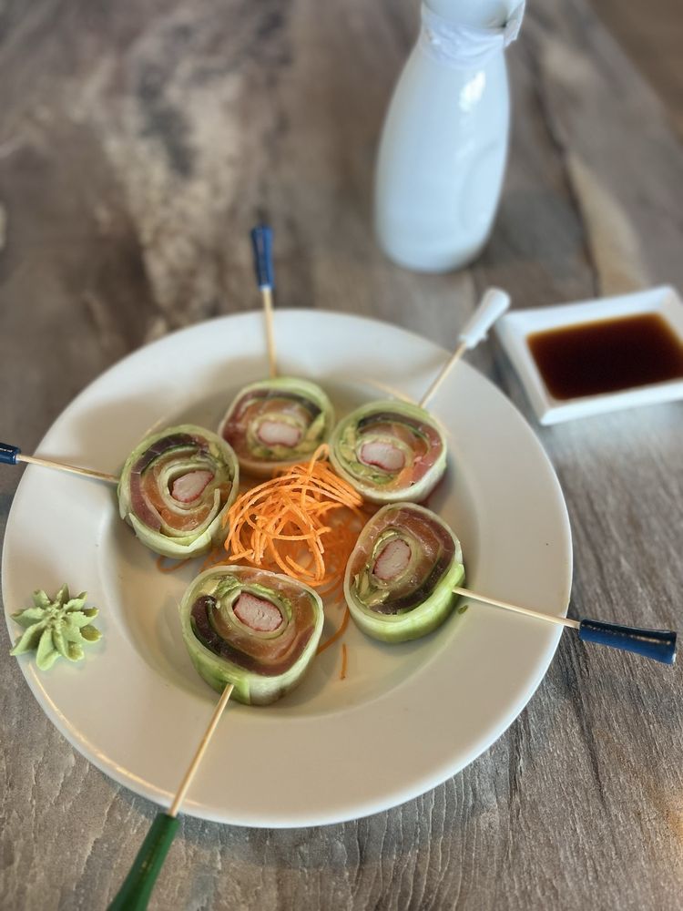 Food from Nam's Sushi 54