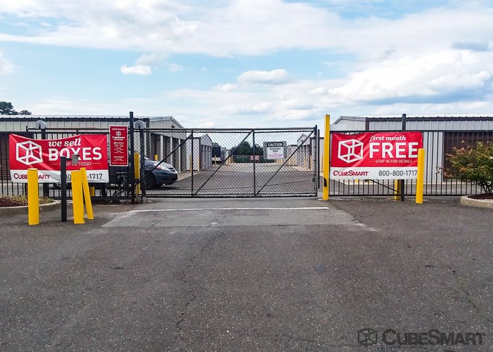 CUBESMART SELF STORAGE 18 Photos 1255 Prospect St, Lakewood, New Jersey Self Storage