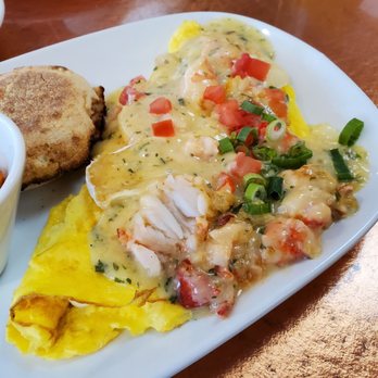 Another Broken Egg Cafe - Lobster and Brie Omelet - Breakfast & Brunch Near Me - Clearwater Beach, Florida