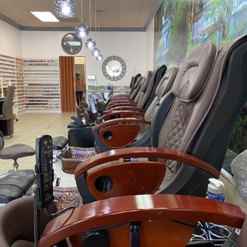 Devon's Nails - Nail Salons Near Me - Folsom, California