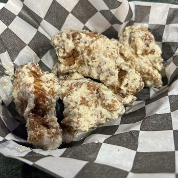 Mean Mug Wings & Things - Alabama White, six regular wings - Burgers Near Me - Columbus, Ohio