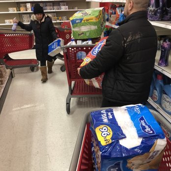 Target - Could have been chaos- but Target crew had it well under control. - Department Stores Near Me - Upland, California