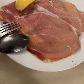 Dario's Restaurant - prosciutto di melone - Italian Near Me - Rockville Centre, New York Dario's Restaurant - prosciutto di melone - Italian Near Me - Rockville Centre, New York