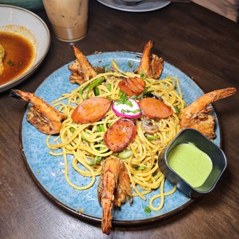 OMELI Kitchen - Cajun tiger prawn garlic noodles - Vietnamese Near Me - Fullerton, California OMELI Kitchen - Cajun tiger prawn garlic noodles - Vietnamese Near Me - Fullerton, California