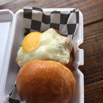 OffBeat Eatz - Signature burger - Food Trucks Near Me OffBeat Eatz - Signature burger - Food Trucks Near Me