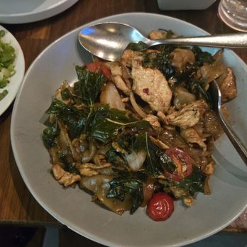 Sisters Thai - Drunken noodles - Thai Near Me - Fairfax, Virginia Sisters Thai - Drunken noodles - Thai Near Me - Fairfax, Virginia