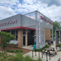 House of Hops - Spacious outdoor seating