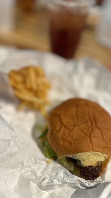 Buddy's Burger by null