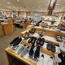 Dillard's