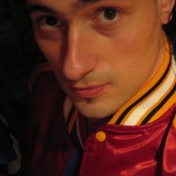 Club OQ - I don't speak dutch, my name is Gregor. I don't have wife or kids, but I'm strong and healthy and clean, computer mogul. ferencsik@mail.com