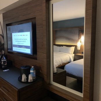 Seattle Airport Marriott - Hotels Near Me - Seattle, Washington