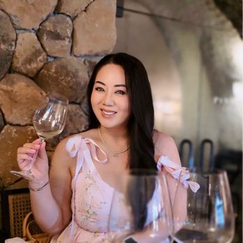 Pine Ridge Vineyards - Wineries Near Me - Napa, California Pine Ridge Vineyards - Wineries Near Me - Napa, California