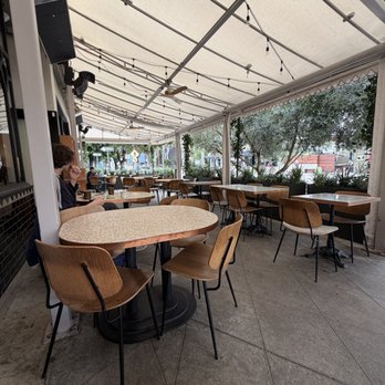 Saffy's - Patio dining area - Middle Eastern Near Me - Los Angeles, California Saffy's - Patio dining area - Middle Eastern Near Me - Los Angeles, California