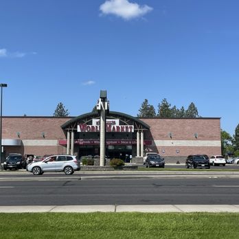 World Market - cars parked in front of the building - Furniture Stores Near Me - Spokane, Washington World Market - cars parked in front of the building - Furniture Stores Near Me - Spokane, Washington