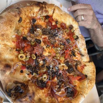 Wonderland Pizzeria - Pizza Near Me - Monte Rio, California