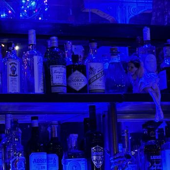 Raven’s Manor - Cocktail Bars Near Me - Portland, Oregon Raven’s Manor - Cocktail Bars Near Me - Portland, Oregon