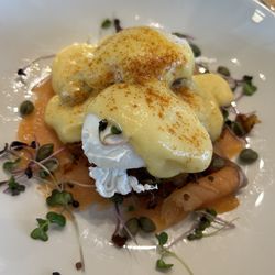 Smith Restaurant - Eggs Royale