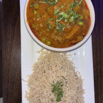 Parivaar Pub - Aloo Matar - Indian Near Me - Buffalo, New York