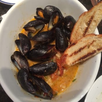 Red Lobster - Mussels - Seafood Near Me - Joliet, Illinois