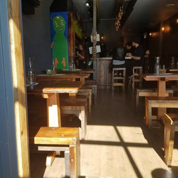 Alulu Brewpub - A little pricy, but large pours for their flights - New American Near Me - Chicago, Illinois