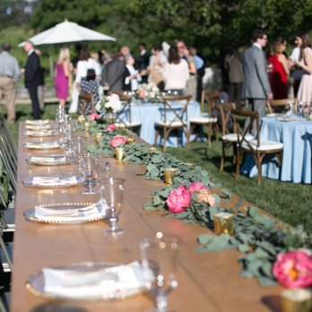 Bloomers Floral Design - head table runner - Florists Near Me - Sacramento, California Bloomers Floral Design - head table runner - Florists Near Me - Sacramento, California