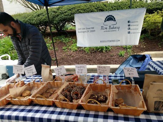 FRESHFARM Foggy Bottom Market by null