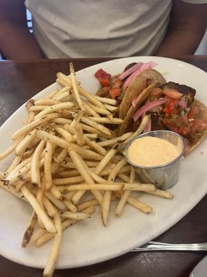 Common Grill by null