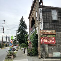Once Upon A Time - Exterior is also lined with vintage goods