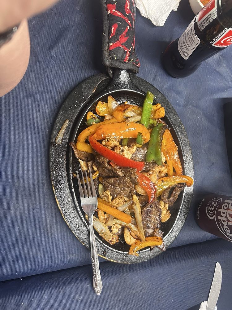 Food from Guera’s Tacos