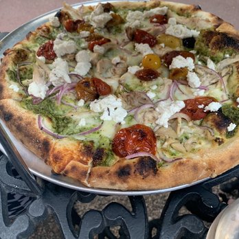 Kaos Pizzeria - Chicken pesto good! - Pizza Near Me - Denver, Colorado