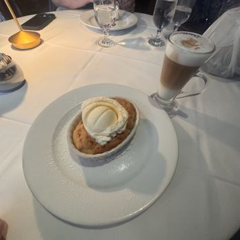 Vintage Prime Steakhouse - Apple cobbler - Steakhouses Near Me - Saint James, New York Vintage Prime Steakhouse - Apple cobbler - Steakhouses Near Me - Saint James, New York