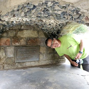 Weatherby Rest Area - Me being swallowed by the marker... - Rest Stops Near Me - Weatherby, Oregon Weatherby Rest Area - Me being swallowed by the marker... - Rest Stops Near Me - Weatherby, Oregon
